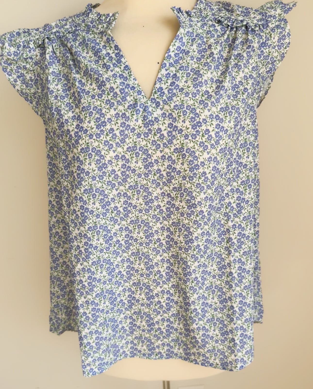 Floral V-neck Top