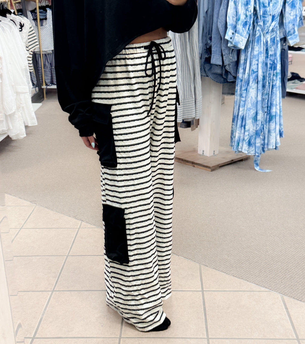 Stripe Print Cargo Pocket Wide-Leg Pants