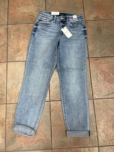 Judy Blue Light Wash Boyfriend Fit Jeans