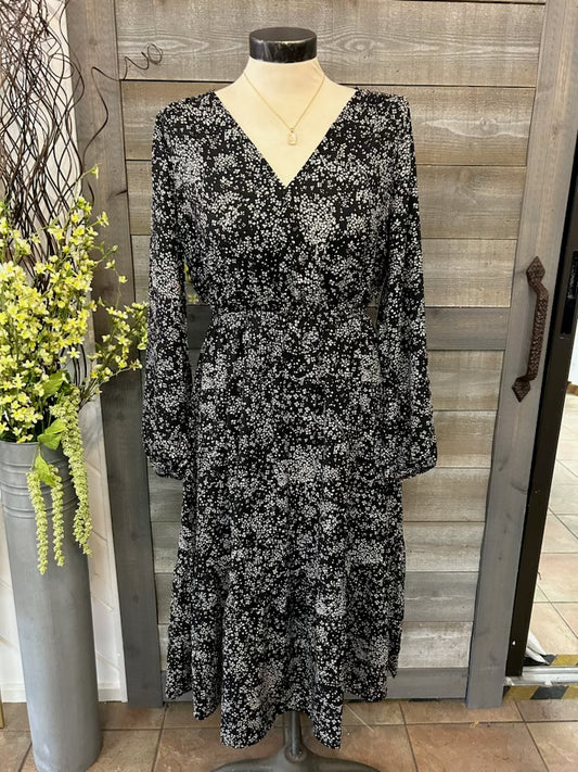 V-neck Baggy Sleeve Long Black Floral Dress