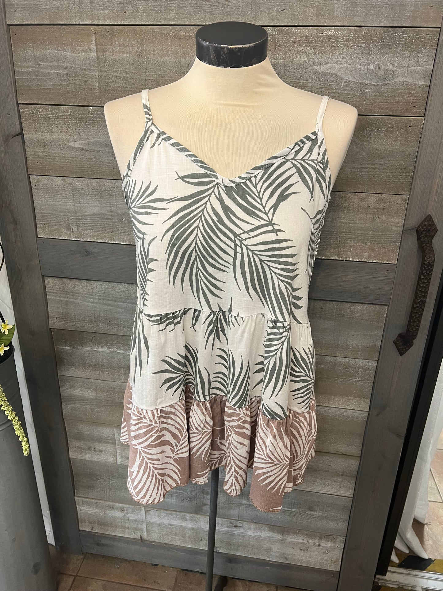 Palm Leaf Tank