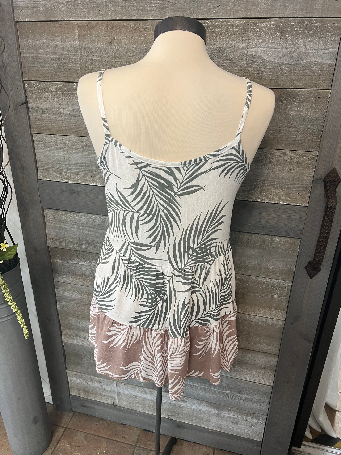 Palm Leaf Tank