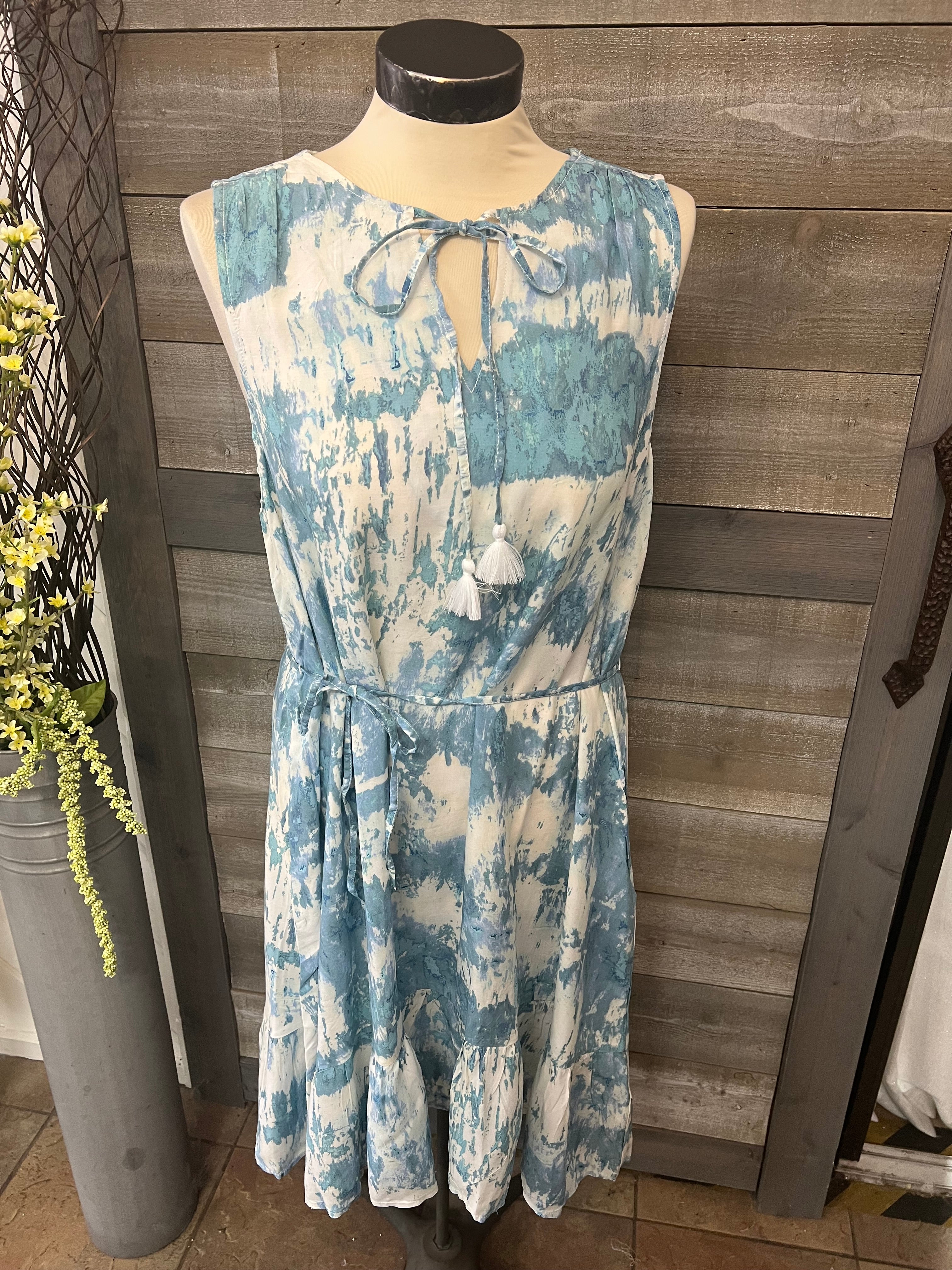 Blue and White tie-dye dress – Azalea Park Fashion